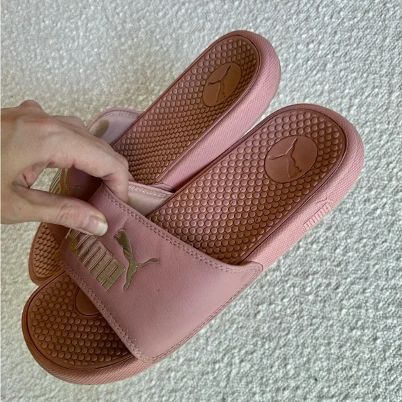 Puma Baby Pink Soft Slides with Silver Metallic Writing Size 7 - Picture 5 of 6